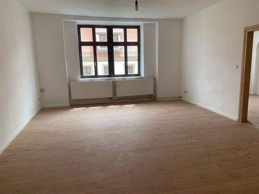 Zimmer 2 Leerwohnung 2.OG