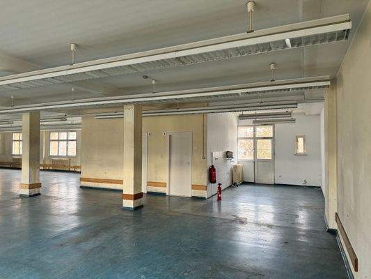 Gewerbefläche 2 OG Küche Sanitär