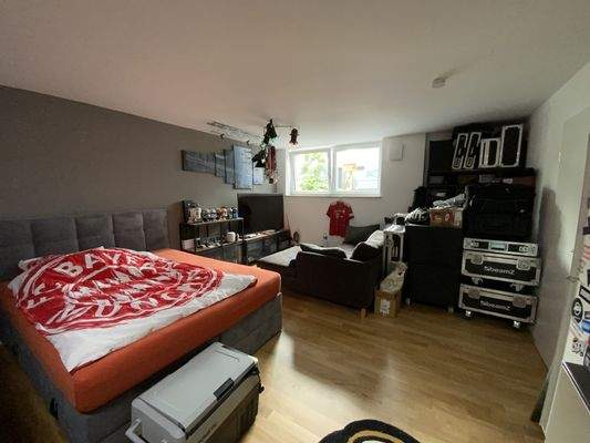 Schlafzimmer Souterrain