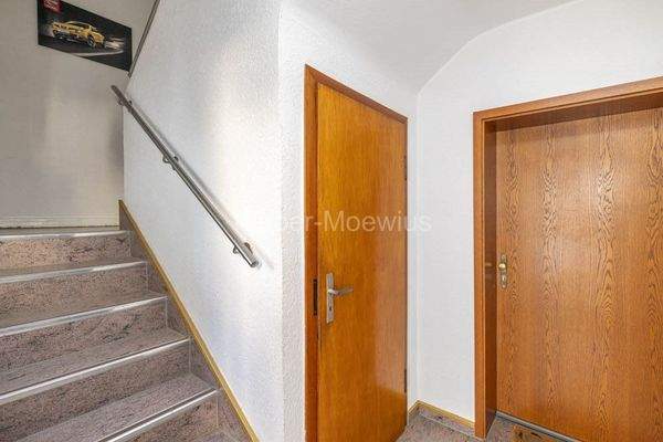 3397 Treppenhaus im EG