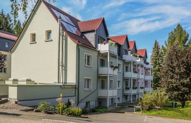 3 Haus 6 Rückseite Balkone.jpg