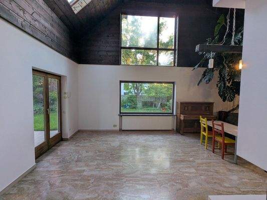 Wohnzimmer aus der Küche