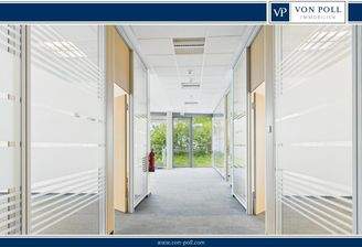 CAM05131G0-PR0016-STILL001