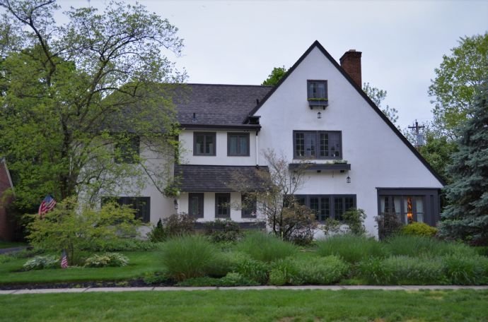 *Freistehendes Dreifamilienhaus mit Garage & Garten in Stachelau