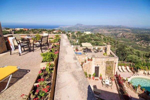 Villa For Sale in Samonas village 1.jpg