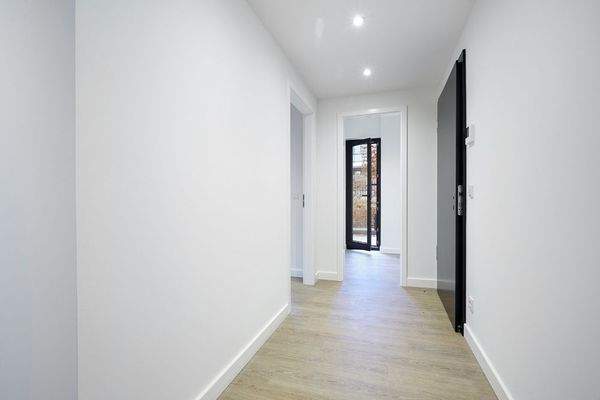 Blick aus dem Flur zur Terrasse