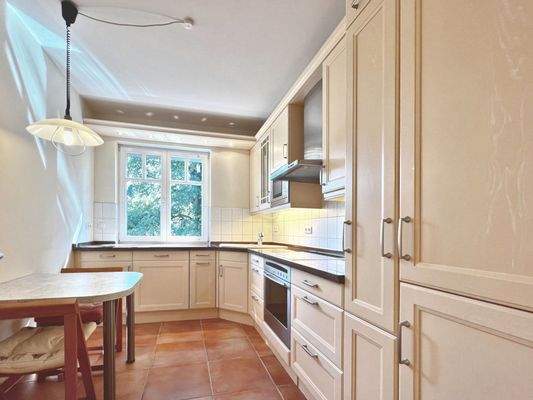 Gepflegte und moderne Küche