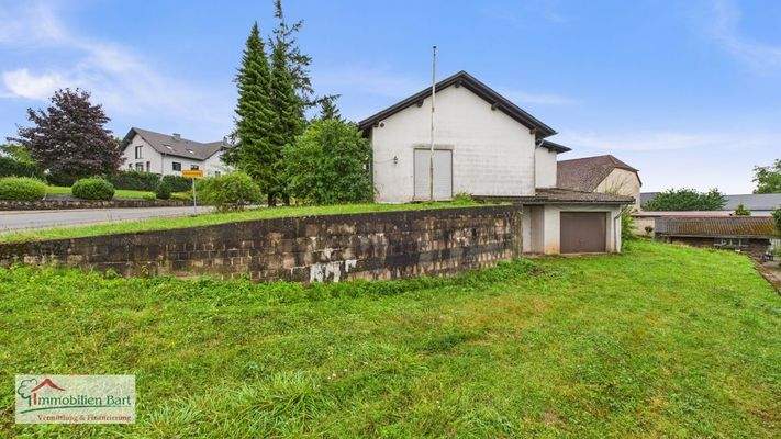 seitl. Straßenansicht