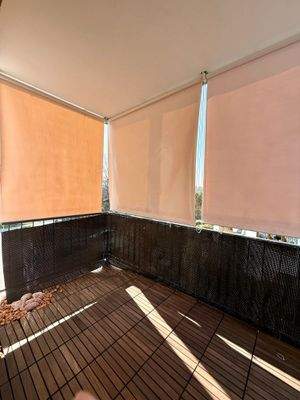 Balkon mit Verschattungsmöglichkeit
