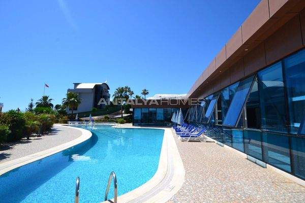 Sea View Villa with Private Pool in Kargicak Alanya