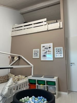 Kinderzimmer mit Empore