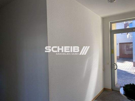 Eingang Büro