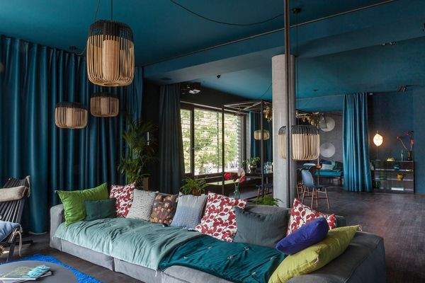 Weitere Ansicht Offener Bereich mit Profiküche und