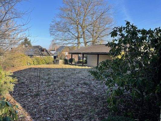 Ansich von der westlichen Grundstücksgrenze aus