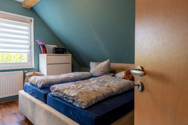 Modernes Familienhaus mit Traumgarten und Blick ins Grüne