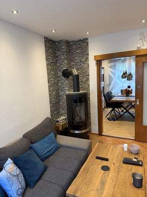 Kaminofen im Wohnraum.jpg