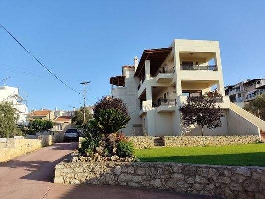 Kreta, Violi Charaki: Exquisites Haus mit Panoramablick auf das Meer und die Stadt Rethymno zu verkaufen