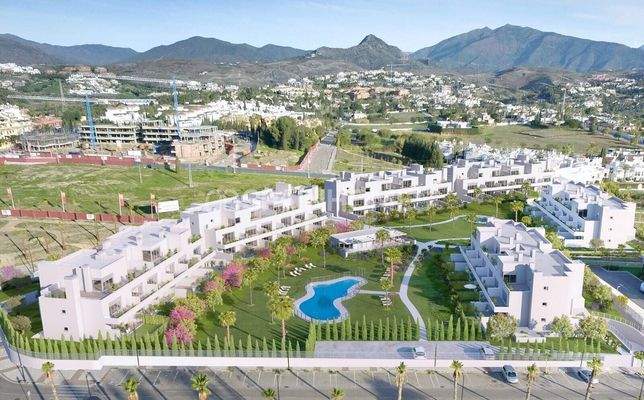 Low Maintenance Cost Real Estate in Prima Location in Estepona