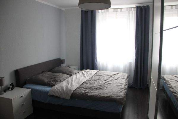 Großes helles Schlafzimmer!