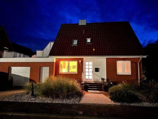 Vordernsicht in Abendstimmung.jpg