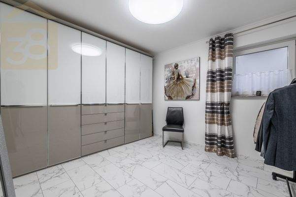 Ankleidezimmer Souterrain