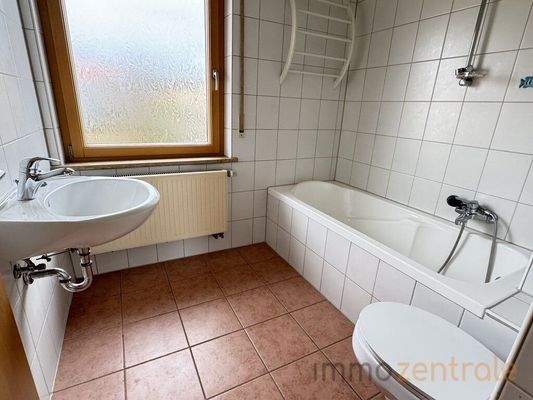 E20767B1-8FE8-4B43-8315-E7B5D2401F40_1_105_c