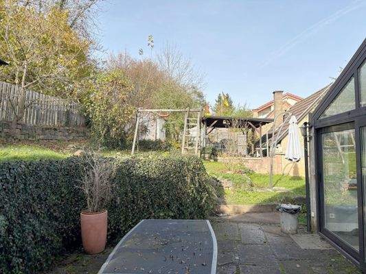 Terrasse mit Sitzmöglichkeit