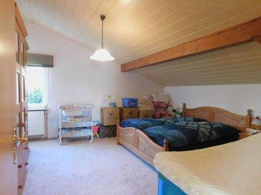 LB32-1 Schlafzimmer 2