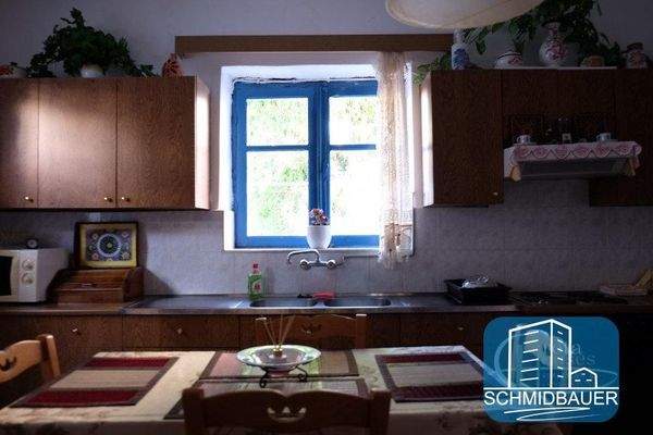 Kreta, Pompia: Traditionelles Haus in schöner Lage mit Innenhof zu verkaufen