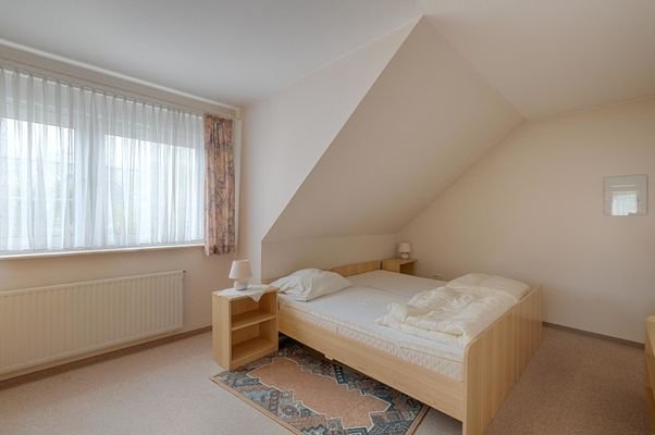 OG Schlafzimmer 2