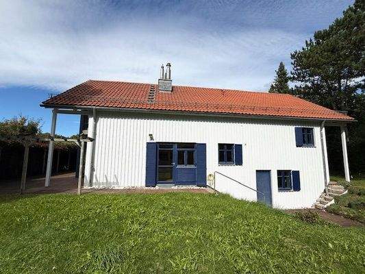 Hausansicht Garten.jpg