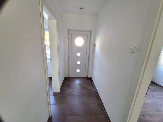 Raum_Flur_IMG_03062025_093009_6940418006130263938