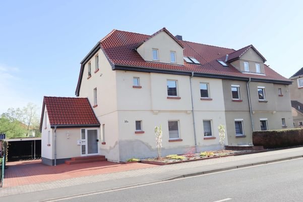 Haus straßenseitig links