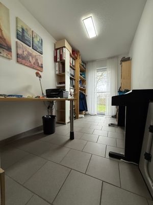 Büro EG