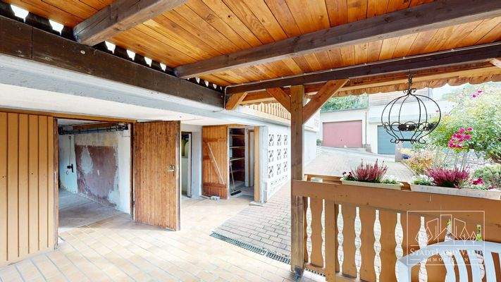 UG - Garage und Freisitz