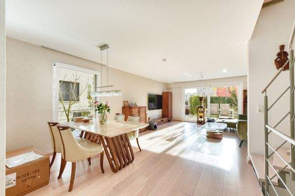 Essen &amp; Wohnen v. Flur