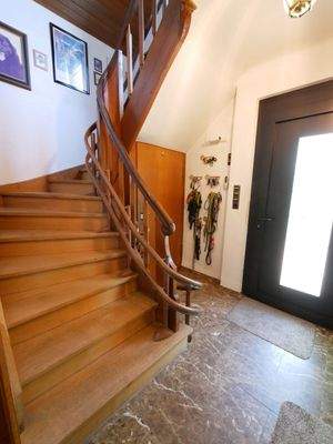 Treppenaufgang Eingang 