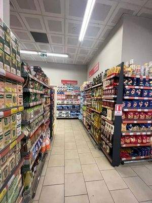 Shop for Sale in İstanbul with Migros Market Tenant