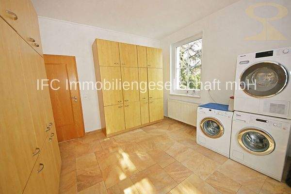 Hausanschlussraum im EG