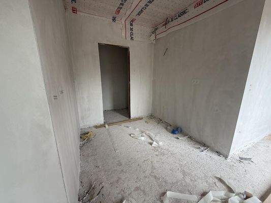 20250902_095337952_iOS