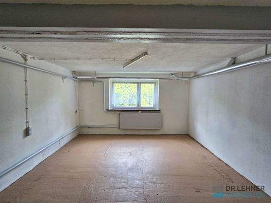 Hobbyraum im Kellergeschoss, beheizt