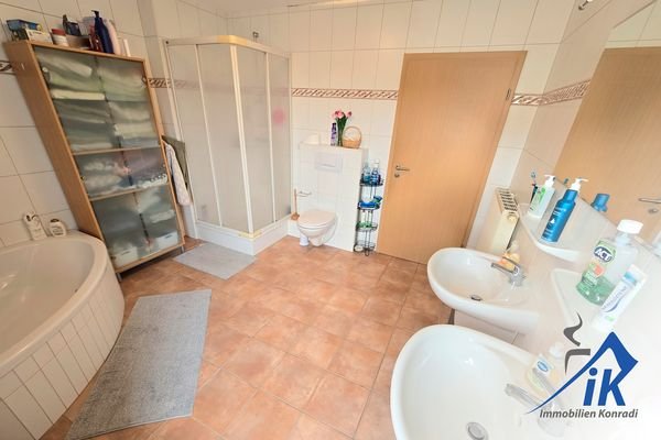 Badezimmer OG 