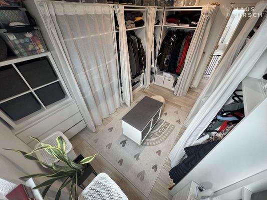 Begehbarer Schrank OG