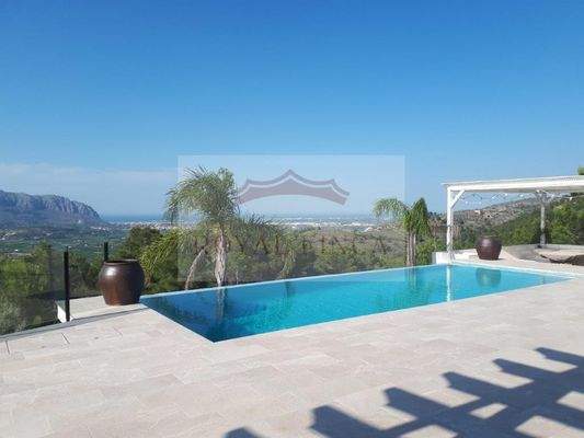 13pool infinity 0001.jpg