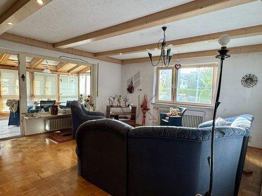 Wohnzimmer mit Wintergarten