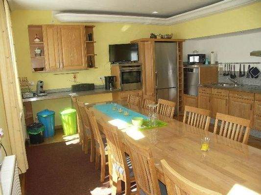 17 - OG Küche mit großem Essbereich