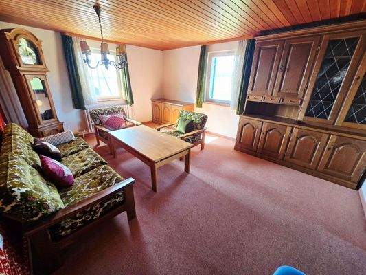 Erdgeschoss / Zimmer