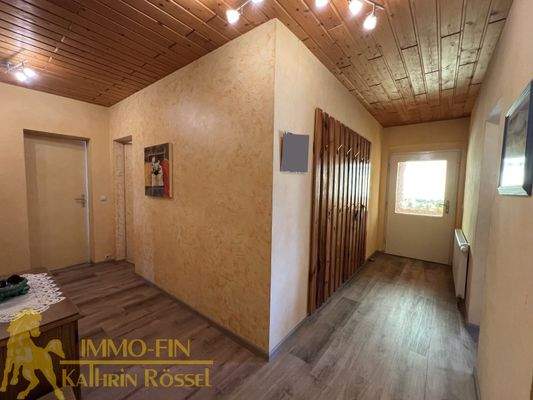 EG: Flur vorderer Bereich