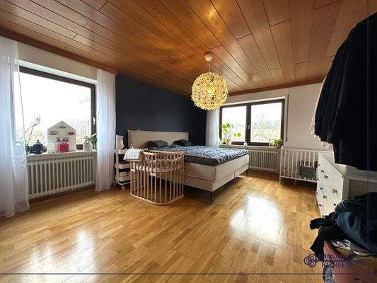 Schlafzimmer im 1. OG