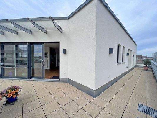 Außenbereich_Dachterrasse.jpg
